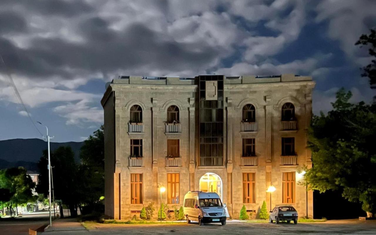 Arpa Hotel Yeghegnadzor Exterior foto