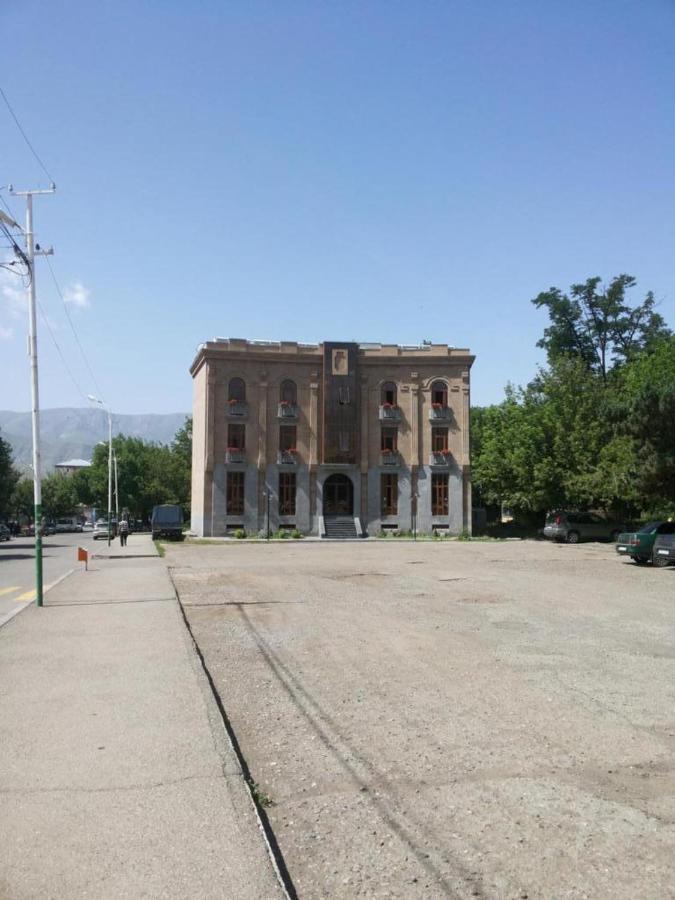 Arpa Hotel Yeghegnadzor Exterior foto