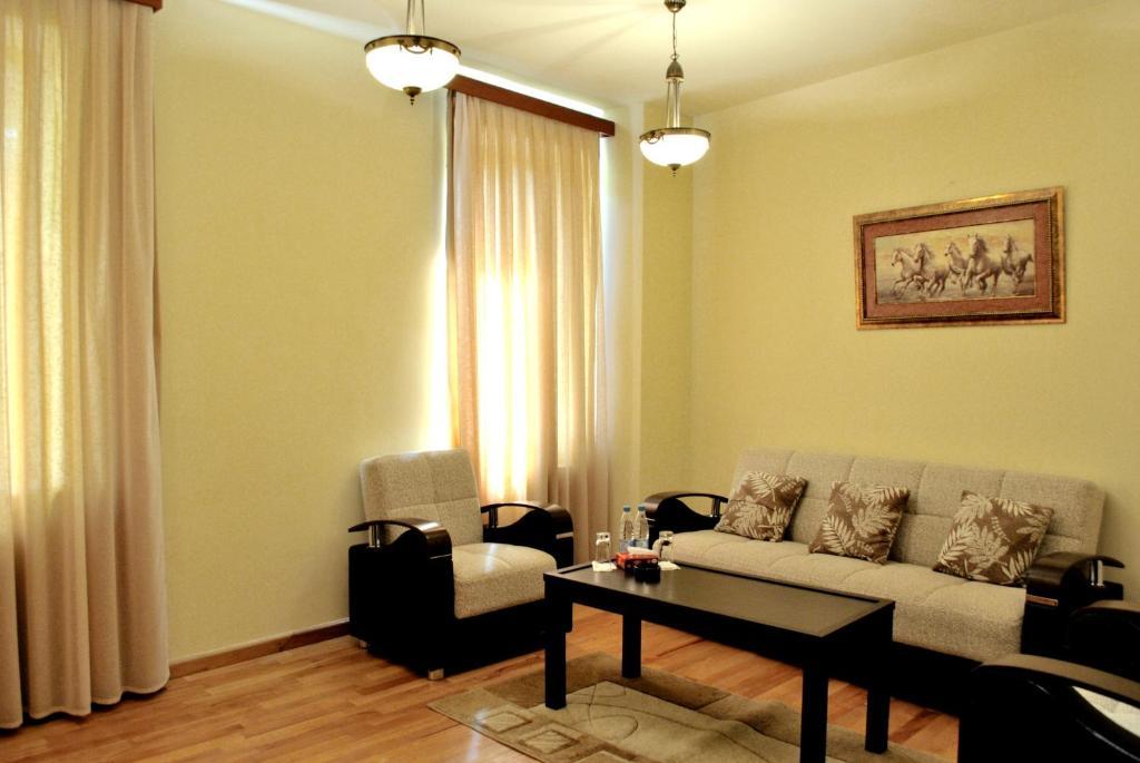 Arpa Hotel Yeghegnadzor Quarto foto