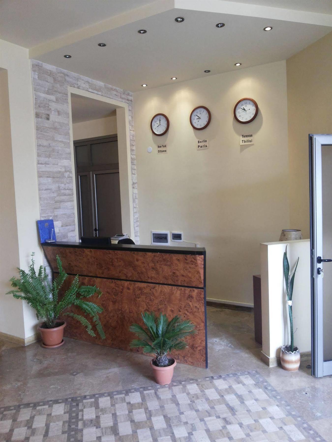 Arpa Hotel Yeghegnadzor Exterior foto